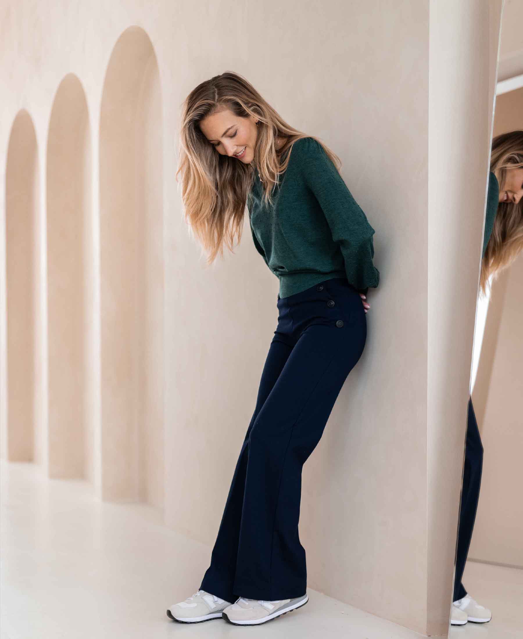 Green merino wool V-neck sweater LA VICTORIA by PLEIN PUBLIQUE.