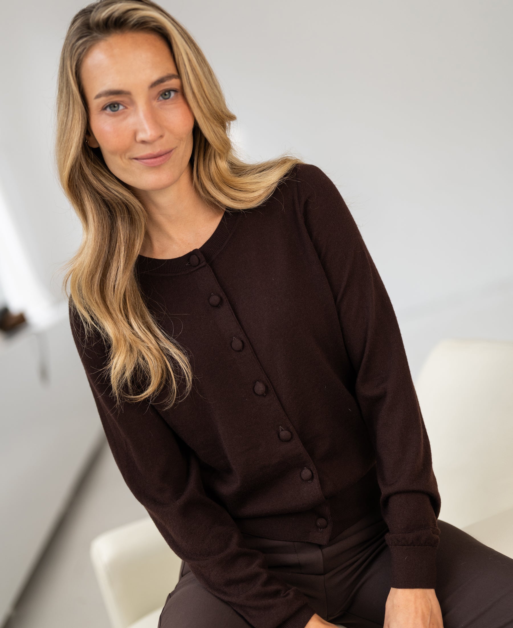 Merino-Strickjacke LA JULIETTE Pure Choco