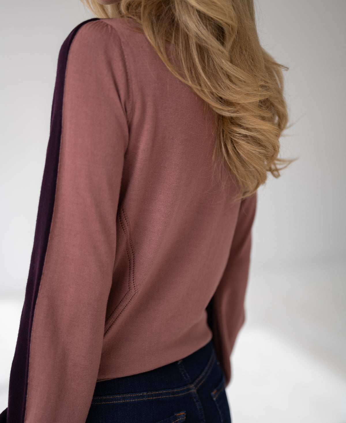 Two-Coloured Merino Sweater LE MIROIR Plum and Dusty Pink