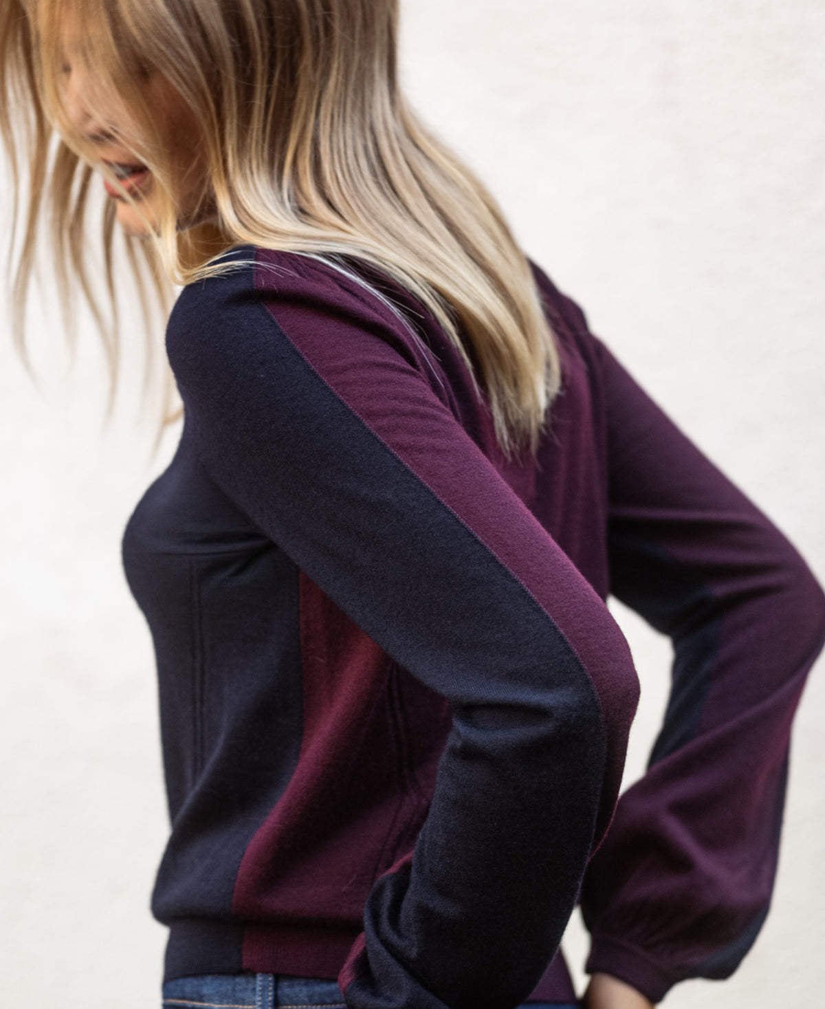Two-Coloured Merino Sweater LE MIROIR Dark Blue - Bordeaux