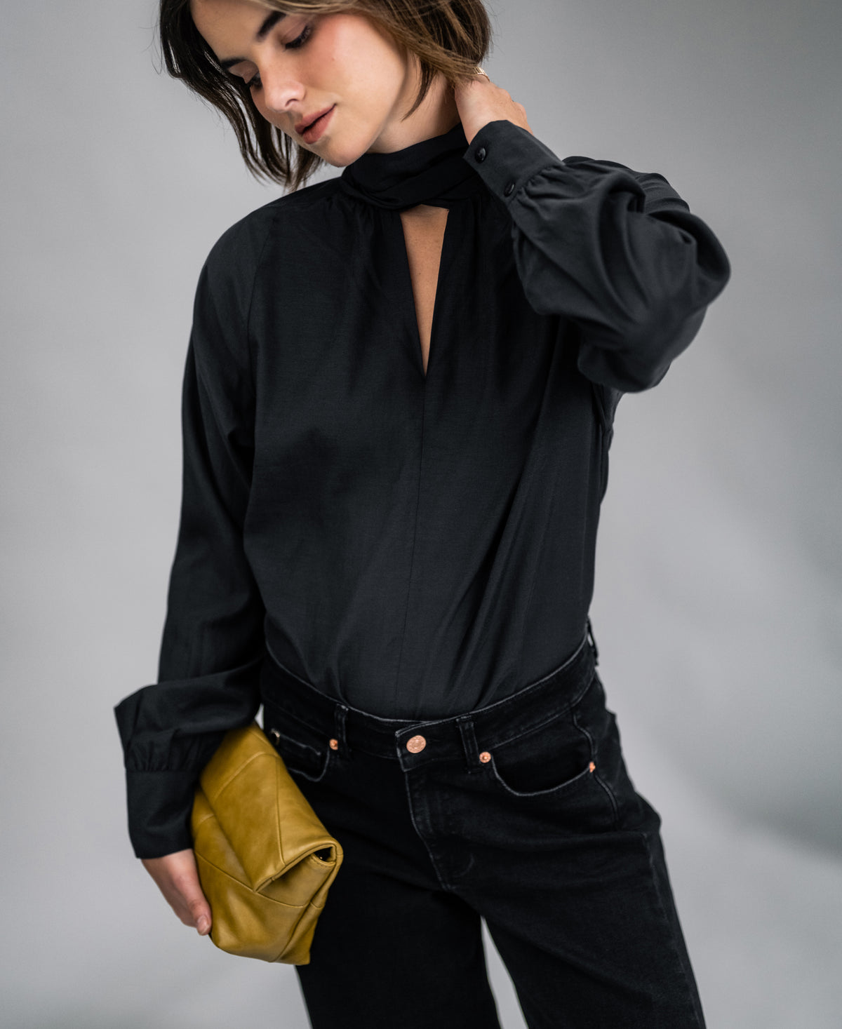 Voile blouse met striklinten LA SATINEE Off-Black