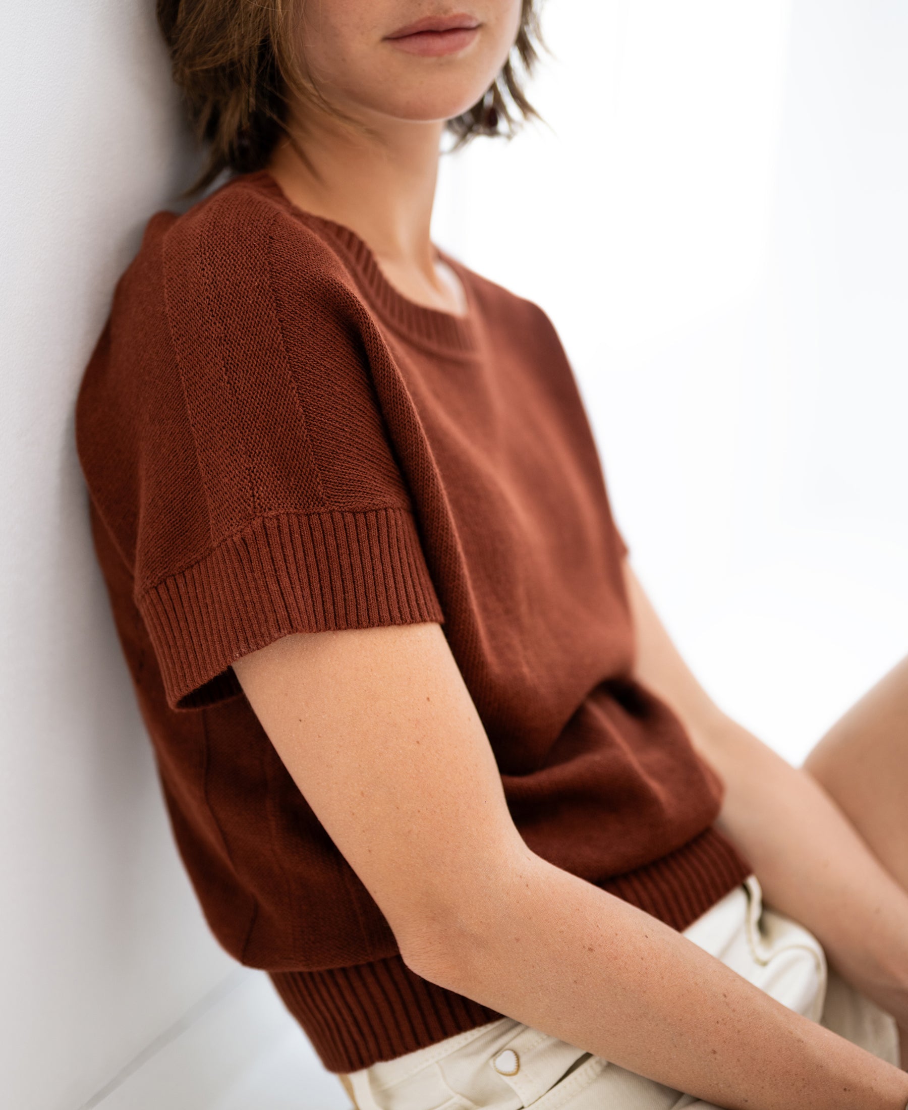 Rust-colored linen summer sweater LE SOLEIL Sierra by PLEIN PUBLIQUE.