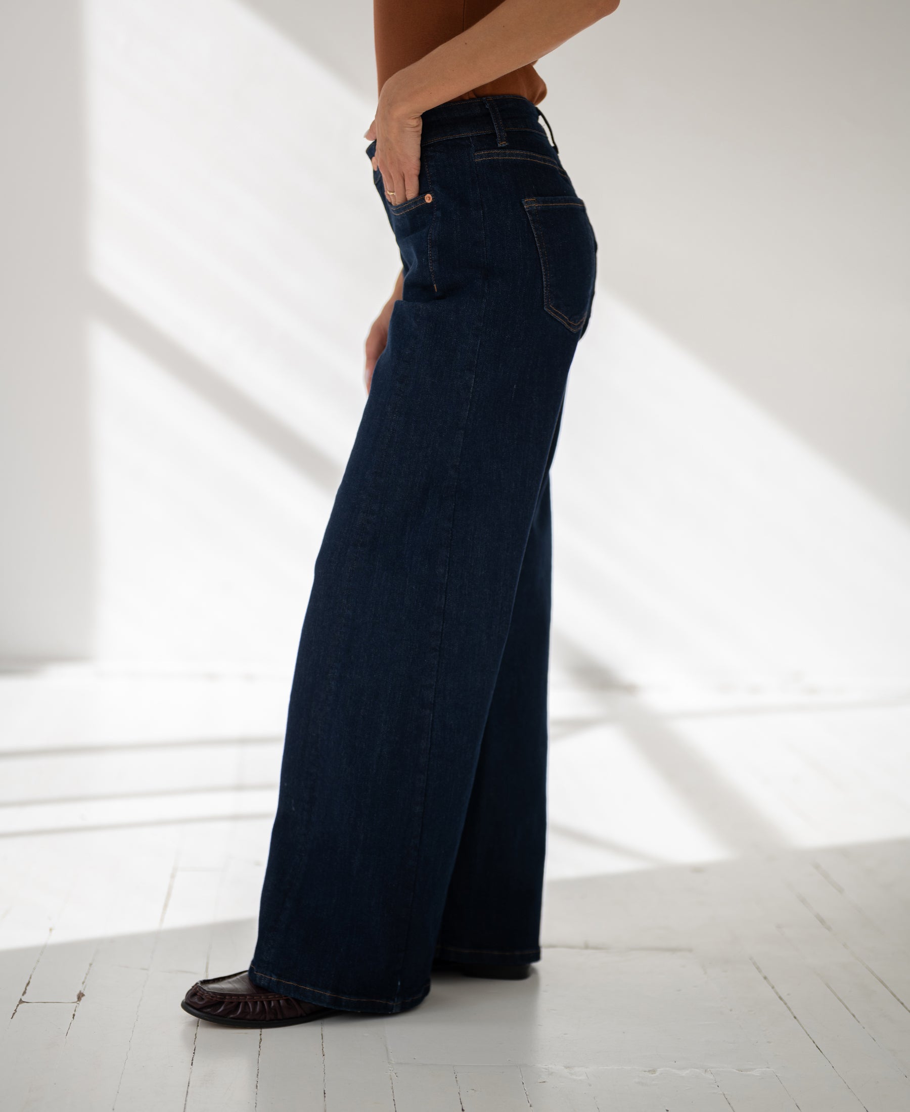 Jeans mit weitem Bein LE SPICE Rinsewash