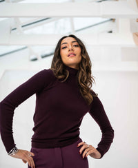 Aubergine PLEIN PUBLIQUE Merino wool turtleneck sweater LA FORTE shown on model.