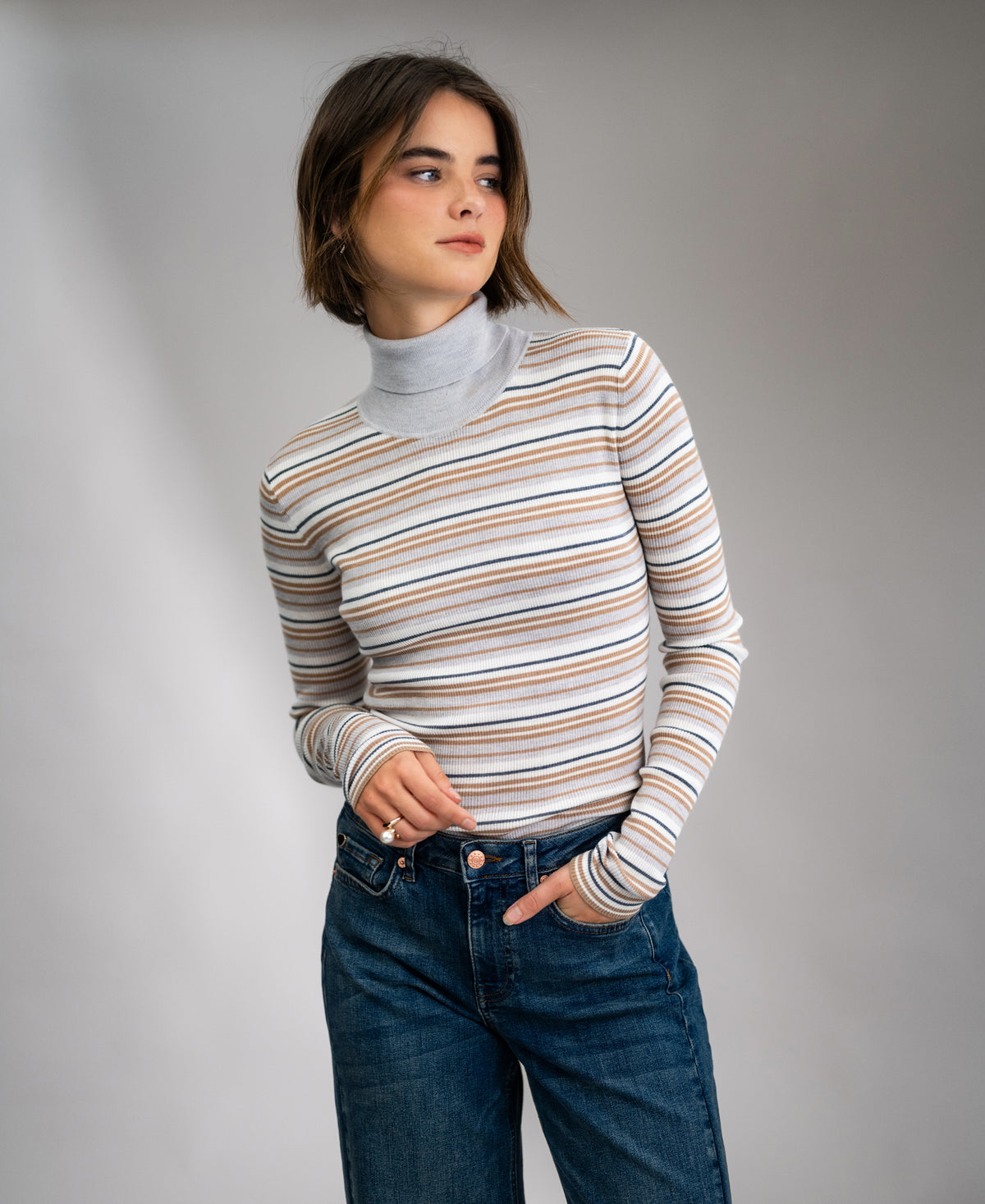 LE FRESCO Striped Merino Turtleneck, Light Gray