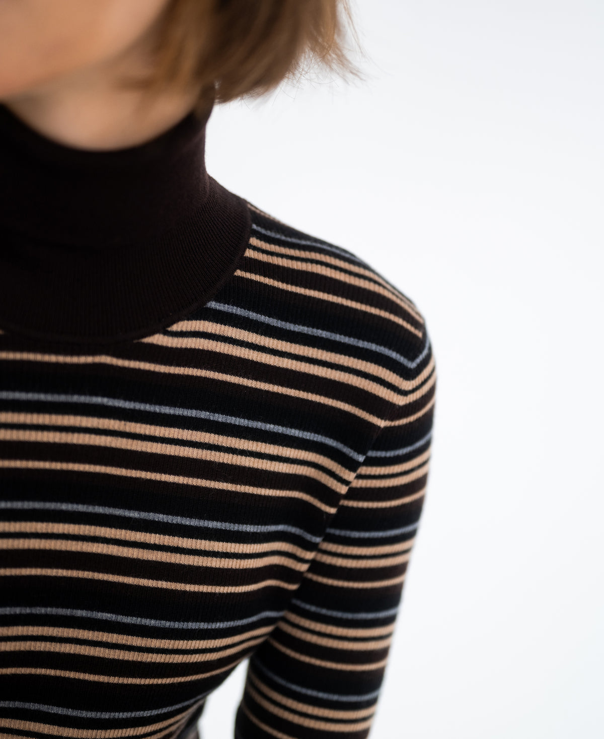 LE FRESCO Striped Merino Turtleneck, Choco - Black