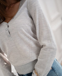 Merino-Pullover mit Knopfdetail LA MADELEINE Silbergrau