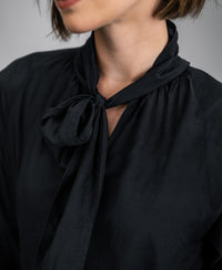 Voile blouse met striklinten LA SATINEE Off-Black