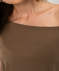 Rippshirt mit Boot-Ausschnitt von LA SOMME in der Farbe „Tobacco“