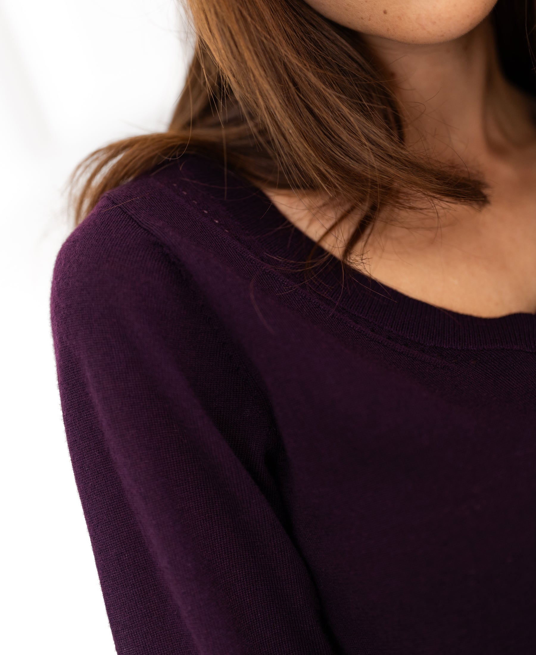 Merino V-hals trui LA VILLE Aubergine