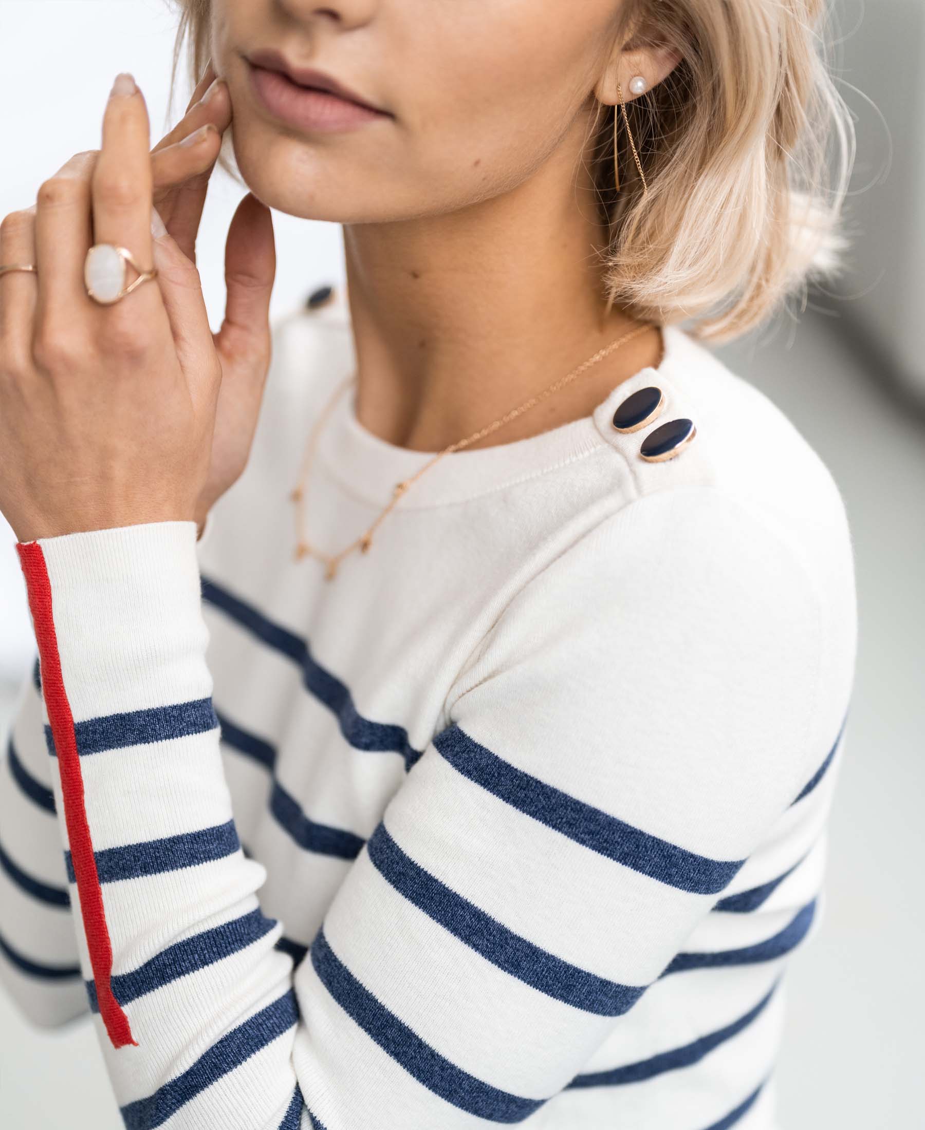 Breton sweater LELISA by PLEIN PUBLIQUE in ivory and denim blue with shoulder button details.